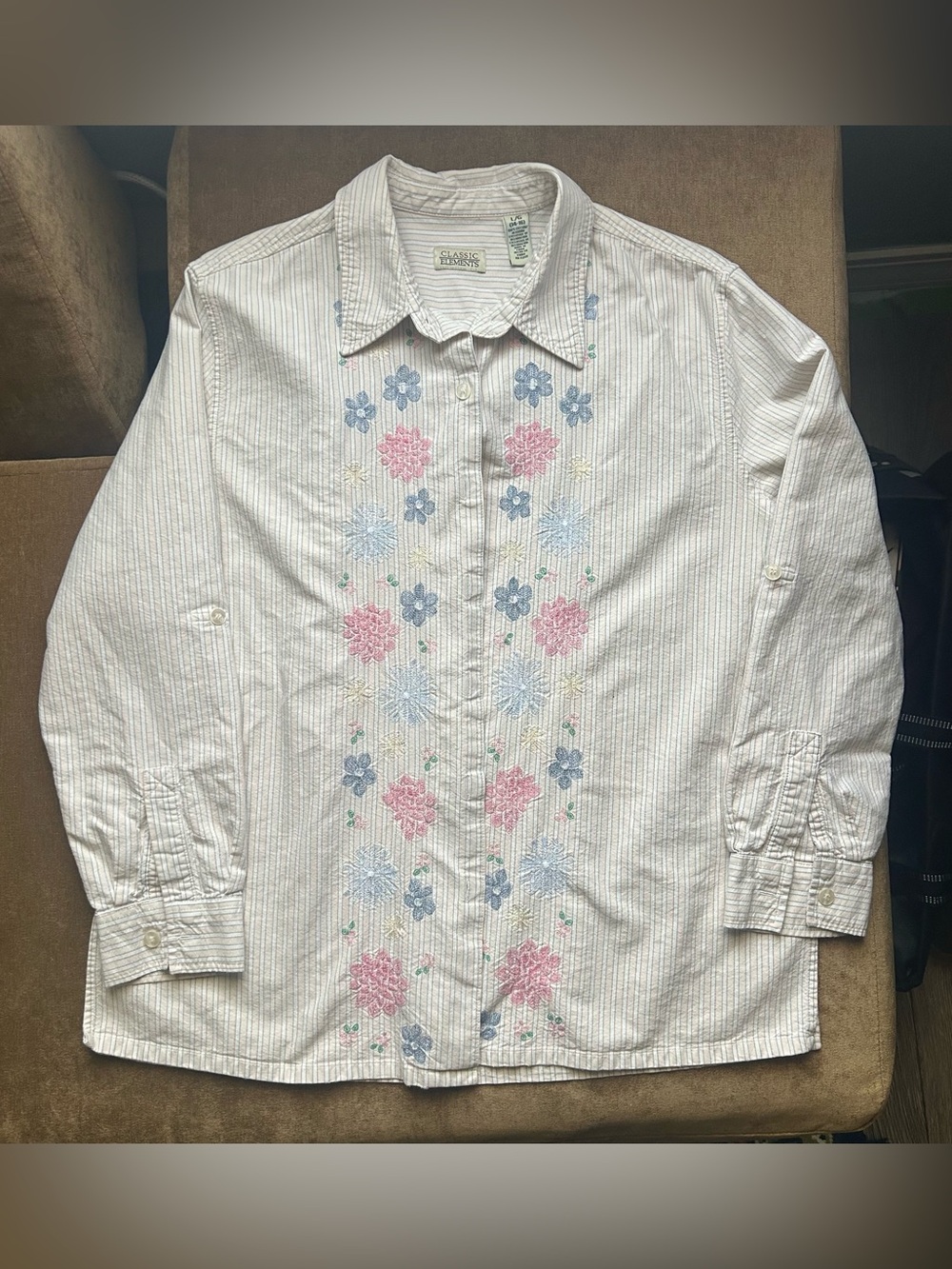 Classic Elements White Button-Down Shirt with Pink & Blue Floral Embroidery